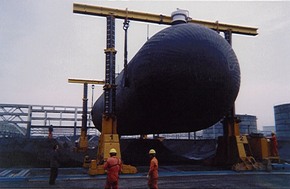 有關(guān)天氣對(duì)于大型吊裝搬運(yùn)的干預(yù)問(wèn)題該如何應(yīng)對(duì)？